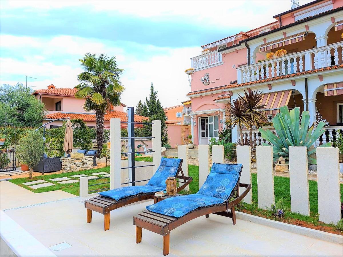 Apartment Villa Engel With Pool ポレッチ エクステリア 写真