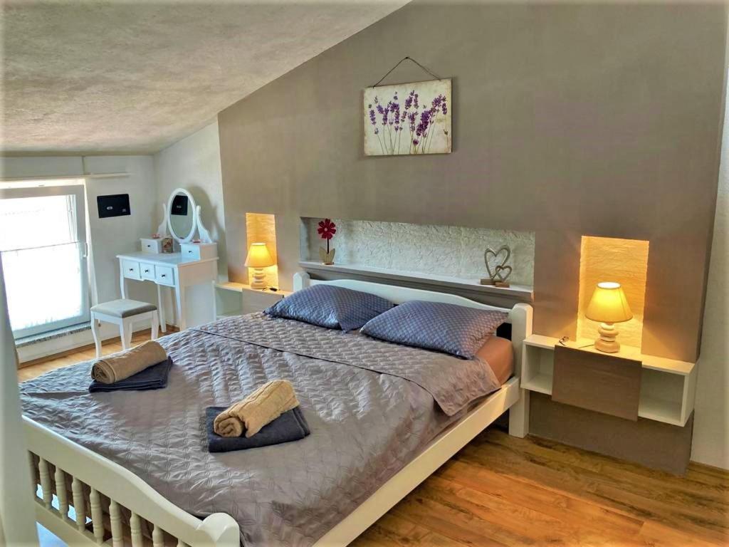 Apartment Villa Engel With Pool ポレッチ エクステリア 写真