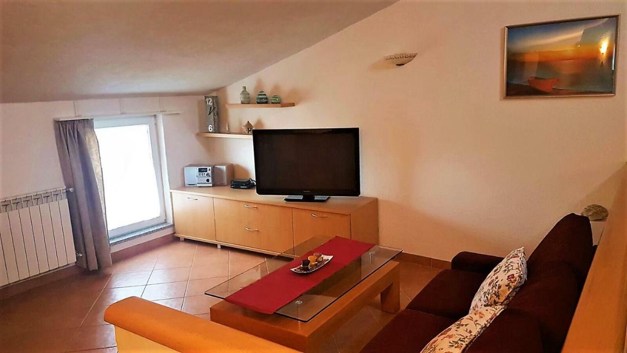 Apartment Villa Engel With Pool ポレッチ エクステリア 写真