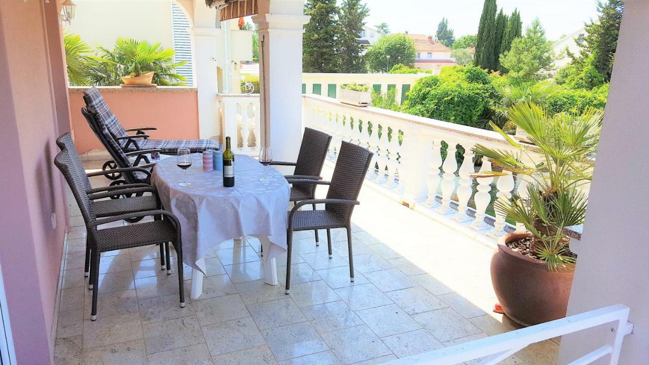 Apartment Villa Engel With Pool ポレッチ エクステリア 写真